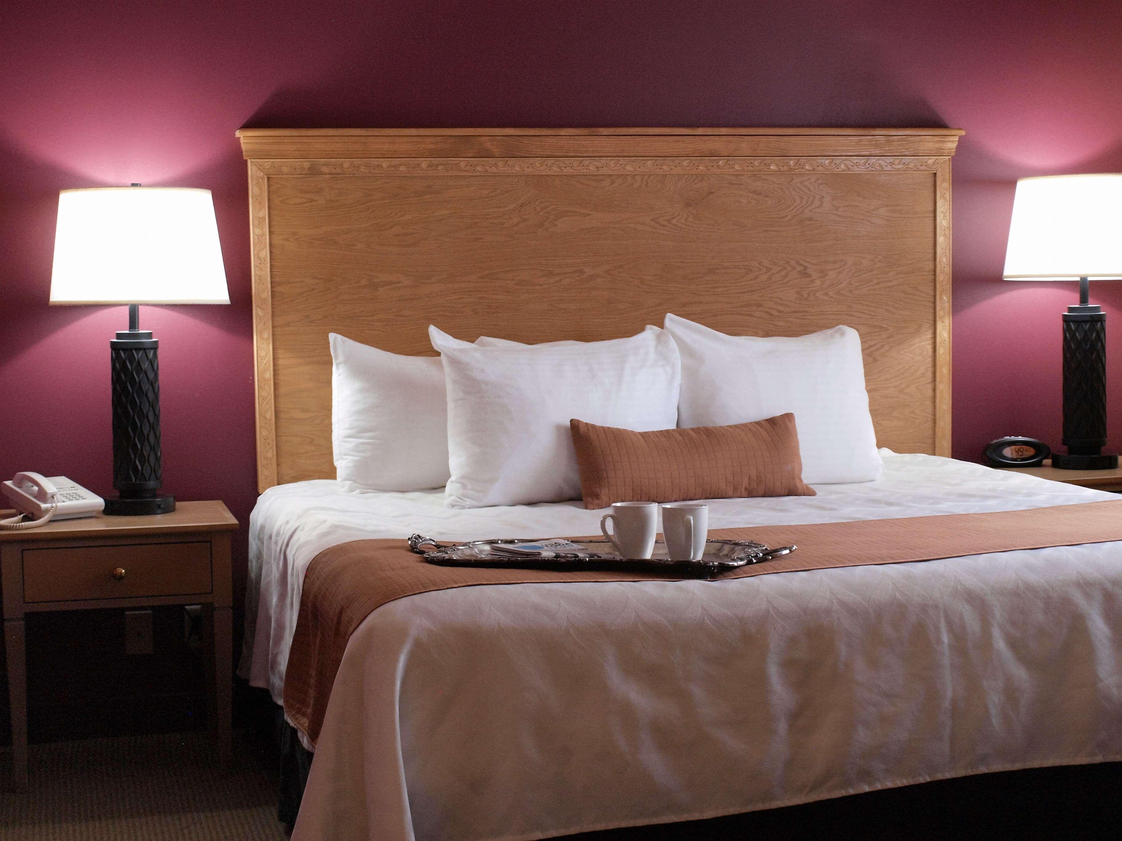 Best Western Plus Caldwell Inn & Suites Экстерьер фото