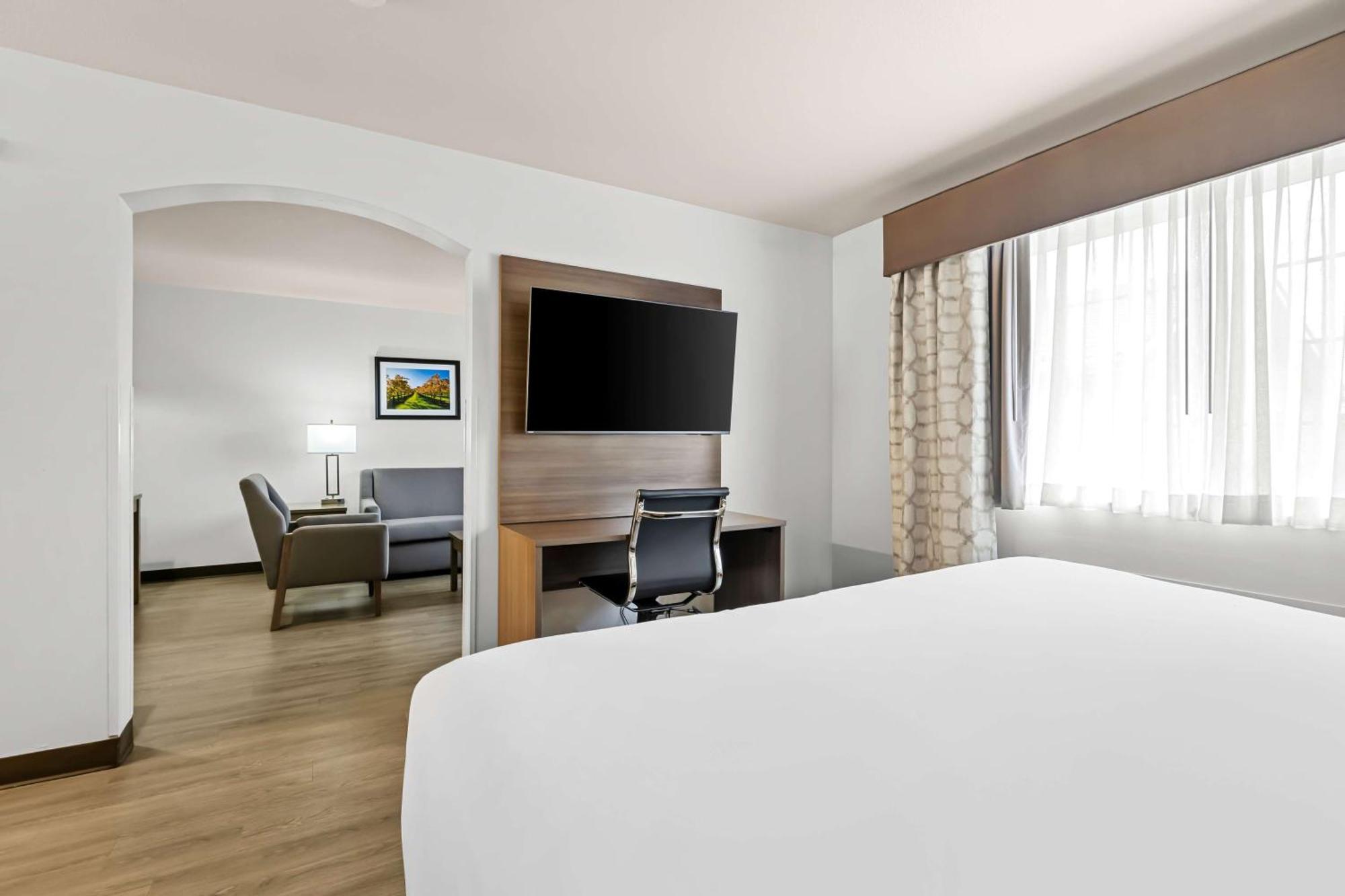 Best Western Plus Caldwell Inn & Suites Экстерьер фото
