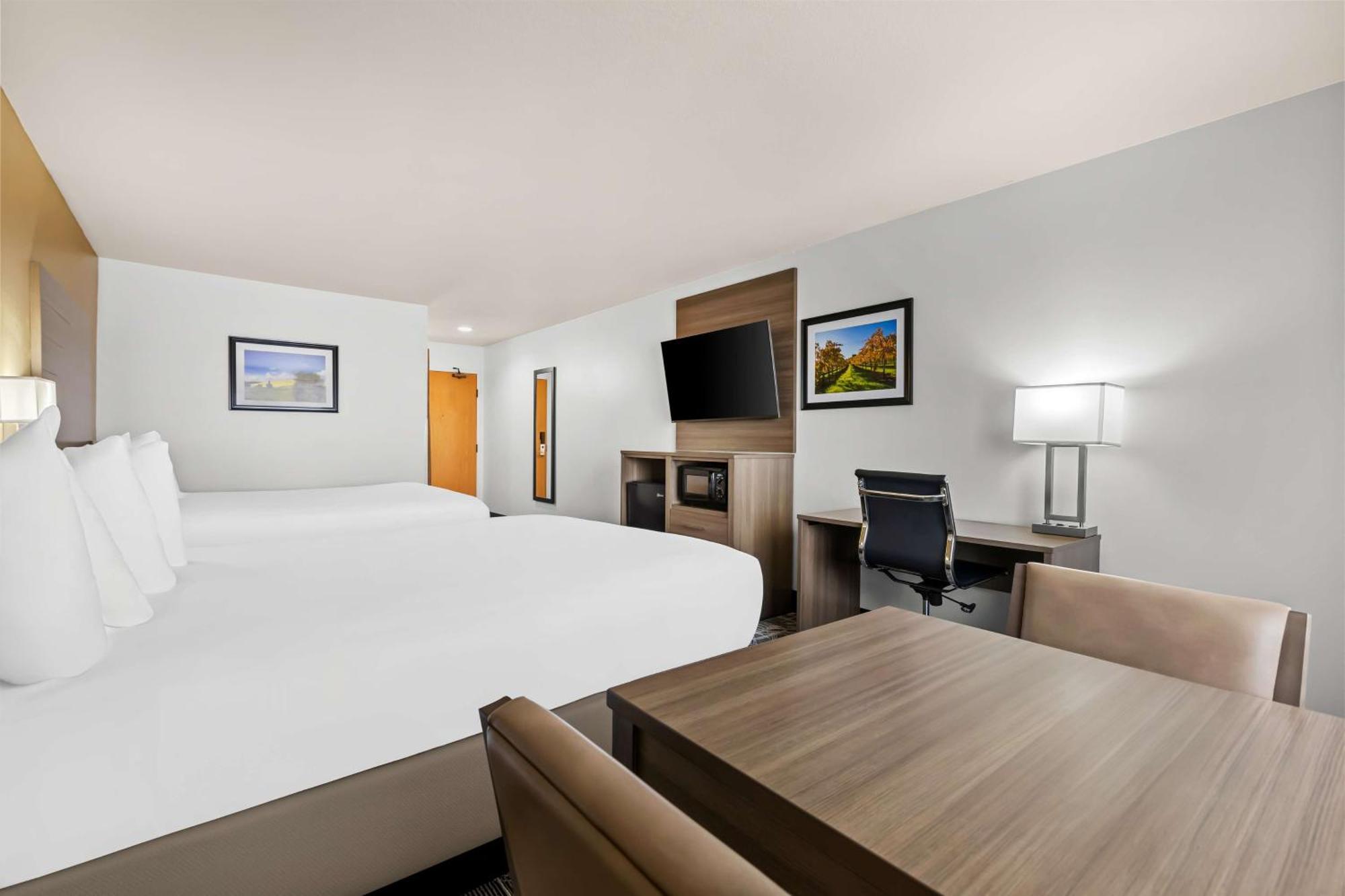 Best Western Plus Caldwell Inn & Suites Экстерьер фото